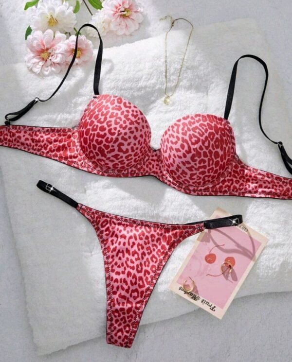 Eraneu 2pcs/Set Women Spaghetti Strap Backless Camisole And Leopard Print Stylish Shorts Lingerie Set