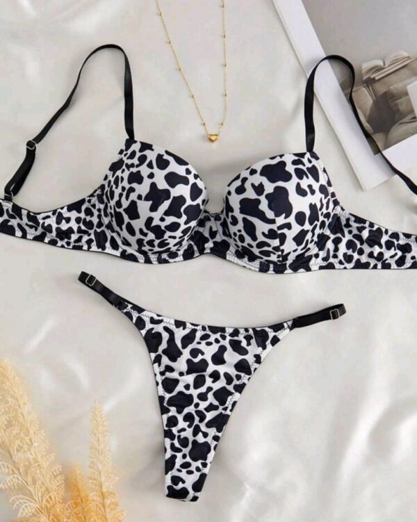 Eraneu 2pcs/Set Women Spaghetti Strap Backless Camisole And Leopard Print Stylish Shorts Lingerie Set - Image 3