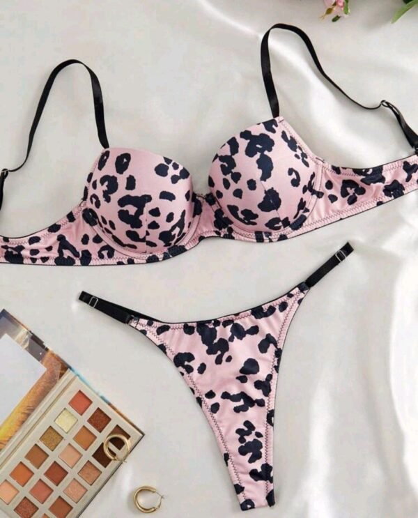 Eraneu 2pcs/Set Women Spaghetti Strap Backless Camisole And Leopard Print Stylish Shorts Lingerie Set - Image 5